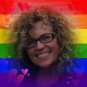 Meet your Posher, Leora